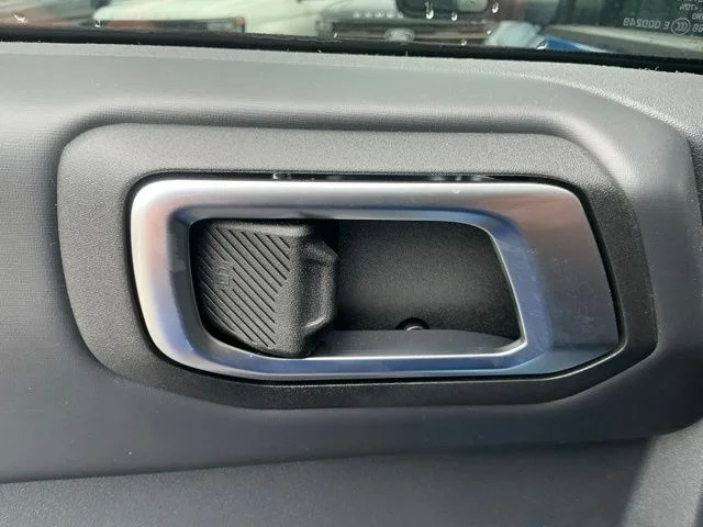 New 2026 Velocity Blue Metallic Ford Badlands® image 19