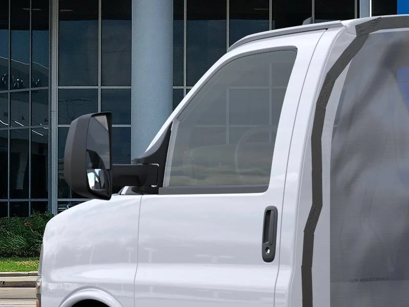 New 2025 Summit White Chevrolet 1WT image 12