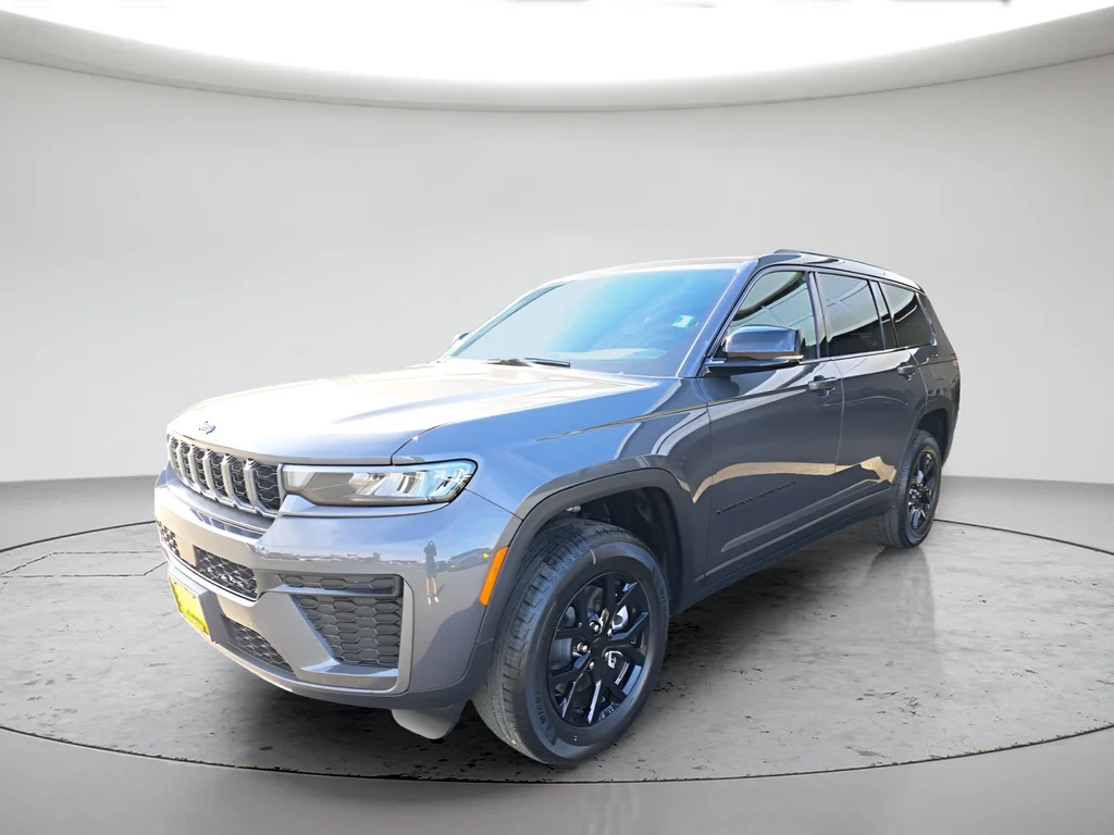 New 2026 Baltic Gray Metallic Clearcoat Jeep Altitude image 7