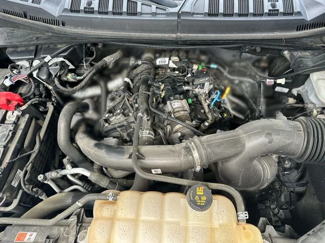Used 2019 Gray Ford Lariat image 28