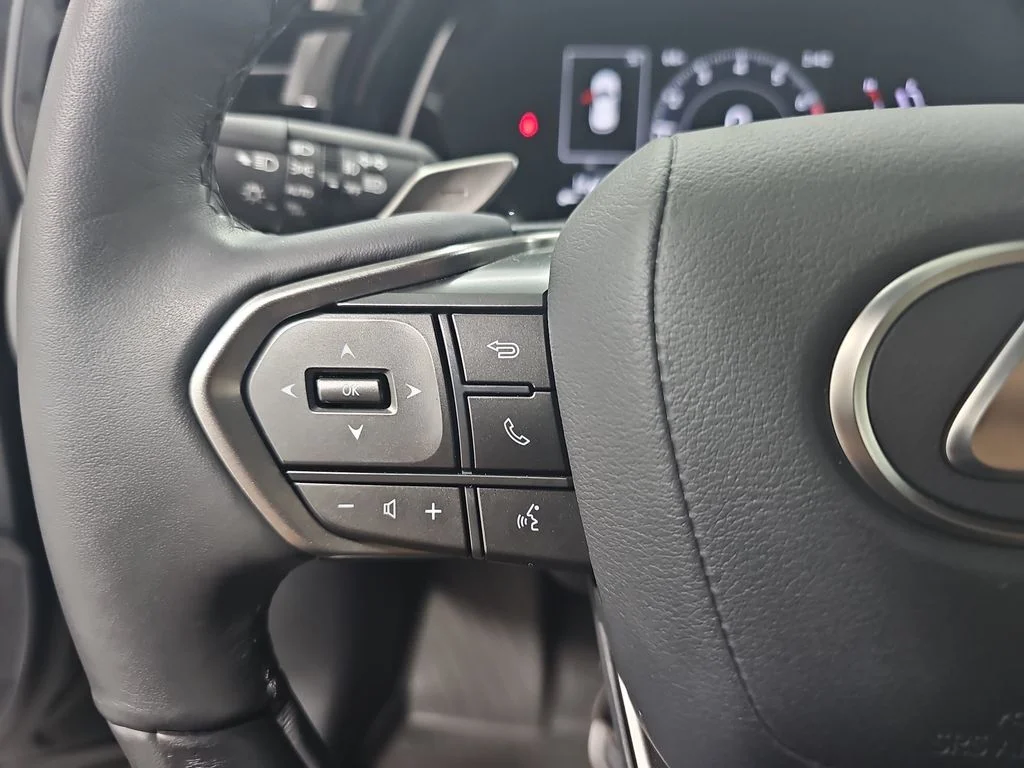 Used 2024 Black Lexus 350 Premium image 19