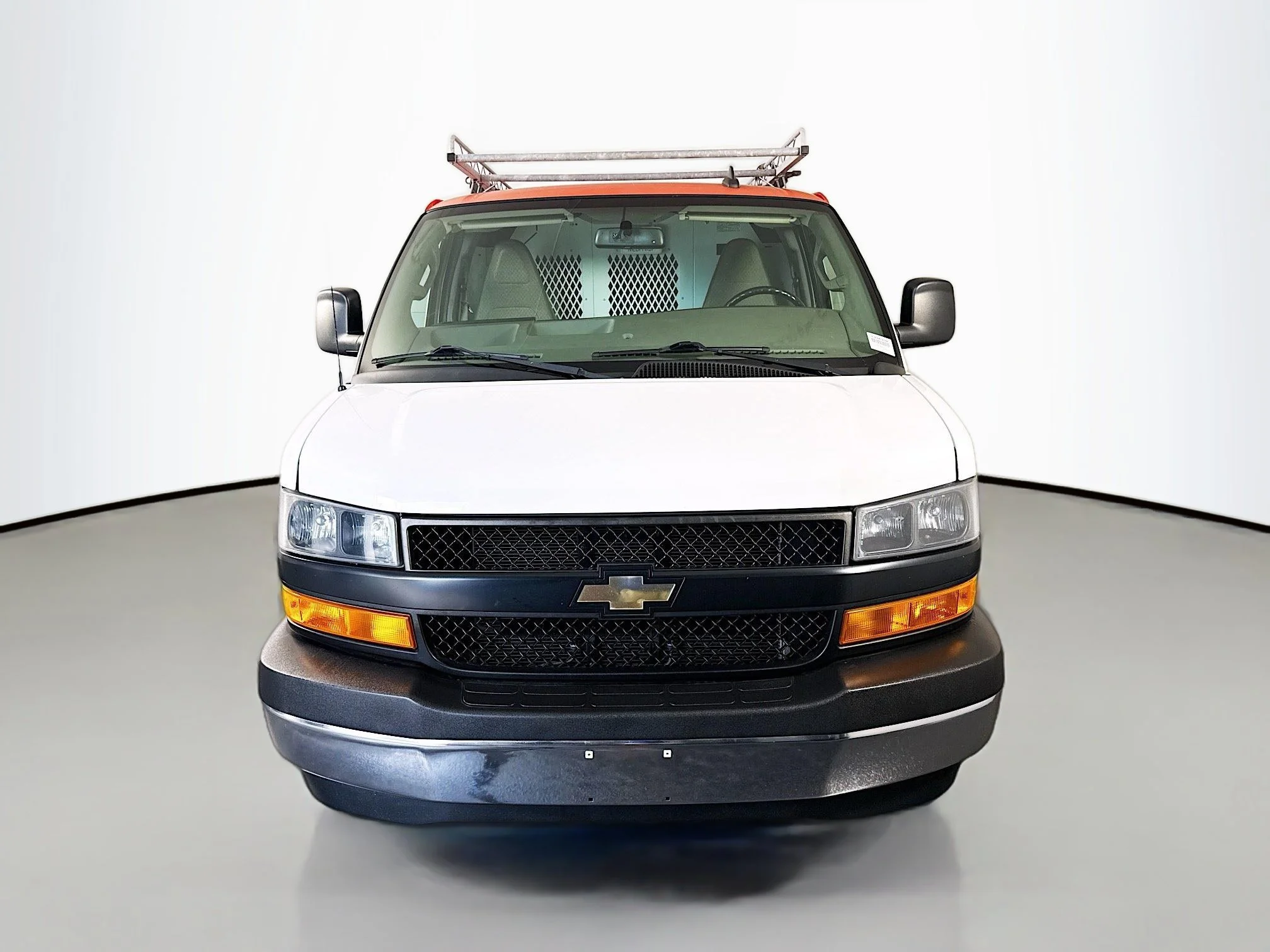 Used 2018 Summit White Chevrolet Work Van image 2