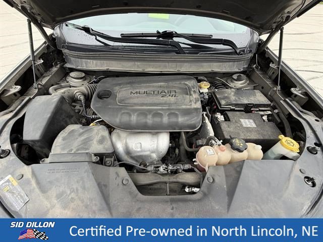 Used 2020 Light Brownstone Pearlcoat Jeep Latitude image 10
