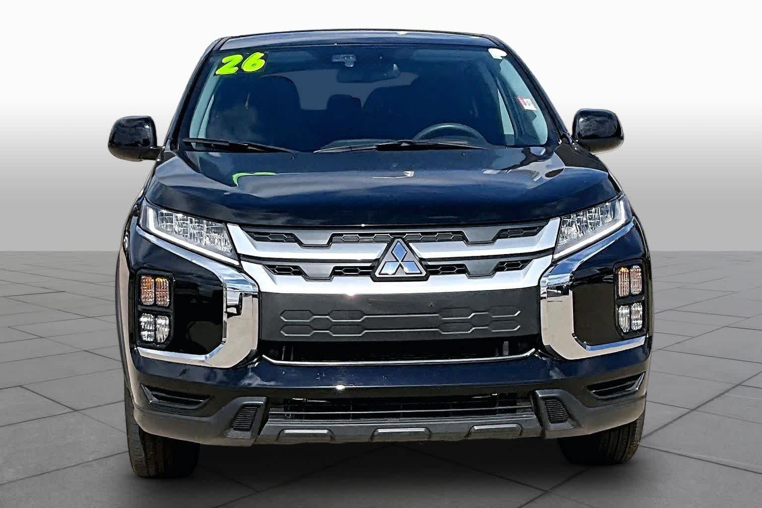 Used 2026 Labrador Black Pearl Mitsubishi ES image 4