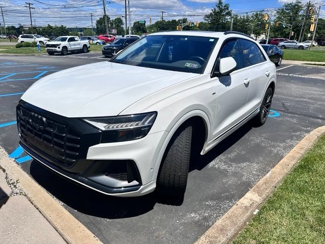 2023 Audi Q8 Premium Plus