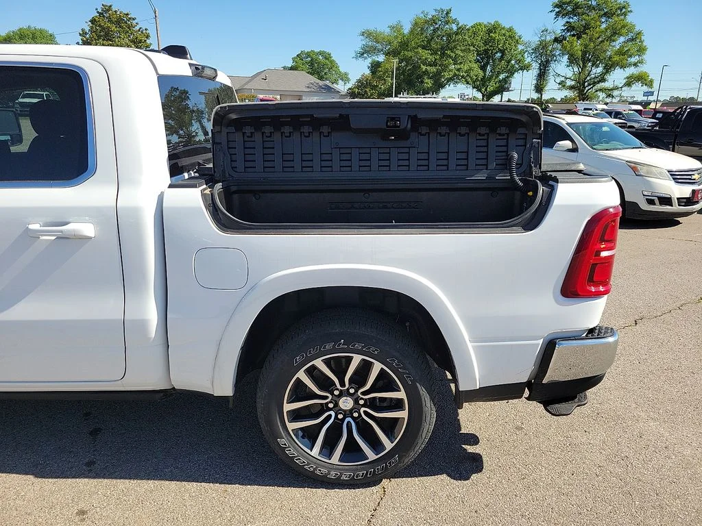 Used 2025 White Ram Limited image 9
