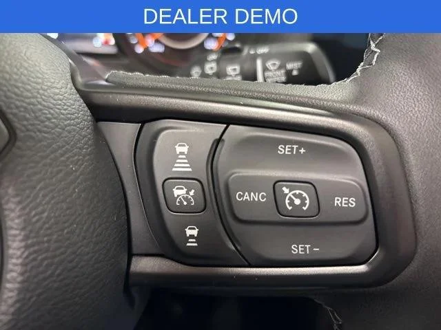New 2026 Bright White Clear-Coat Exterior Paint Jeep Sport S image 11