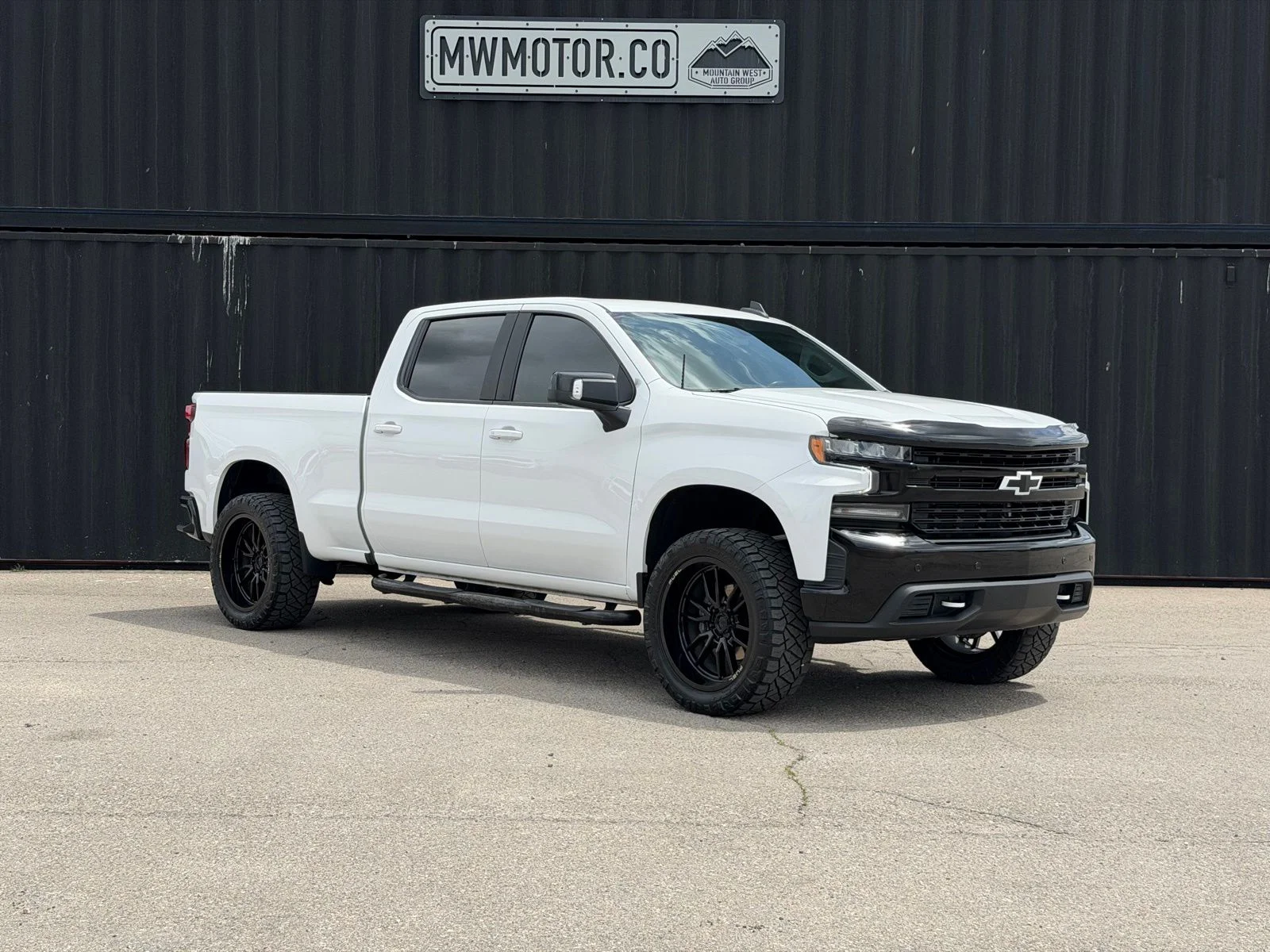 Used 2022 White Chevrolet LT image 1
