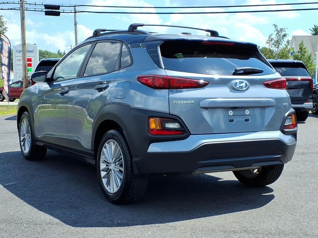 Used 2018 Silver Hyundai SEL image 24