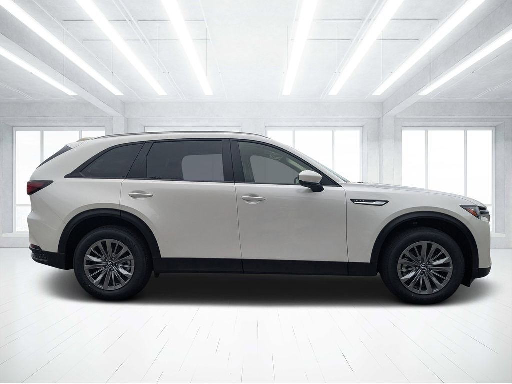 New 2026 White Mazda 3.3 Turbo Select image 2
