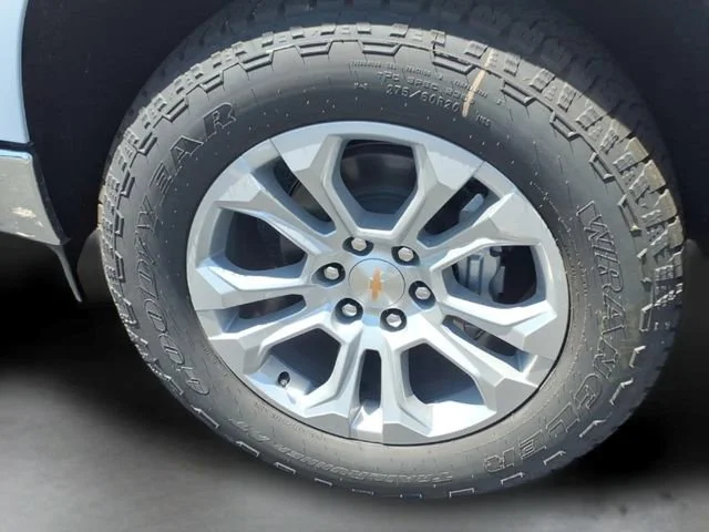 New 2026 Polar White Tricoat Chevrolet LTZ image 15