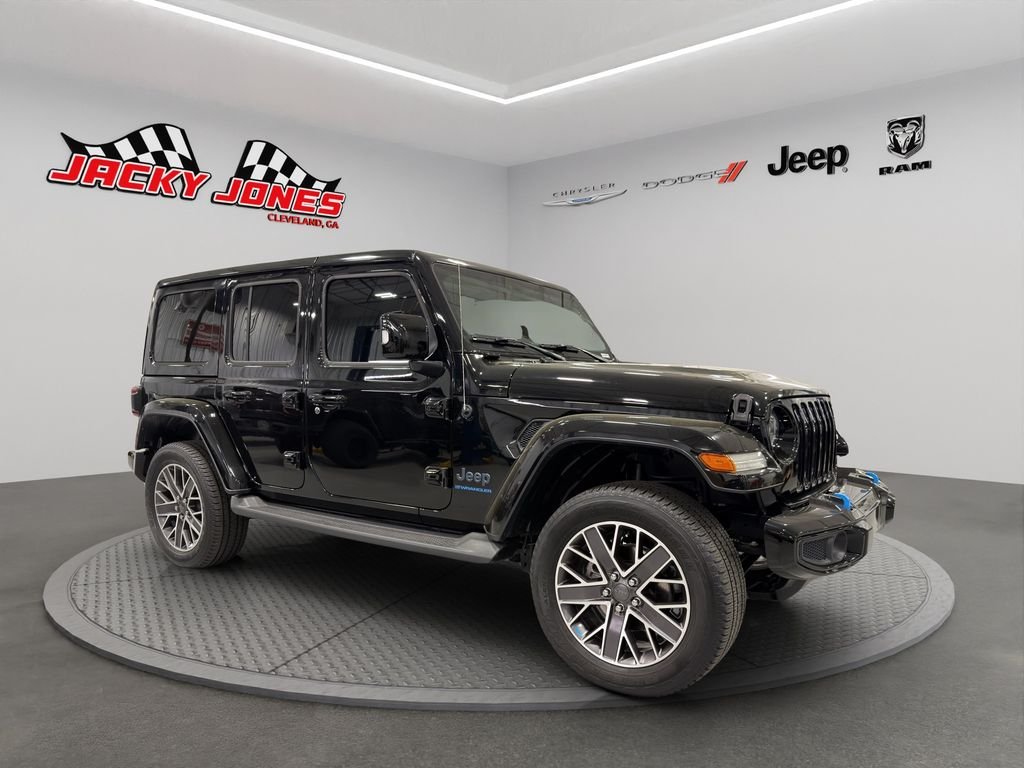 Used 2023 Black Clearcoat Jeep Sahara High Altitude image 13