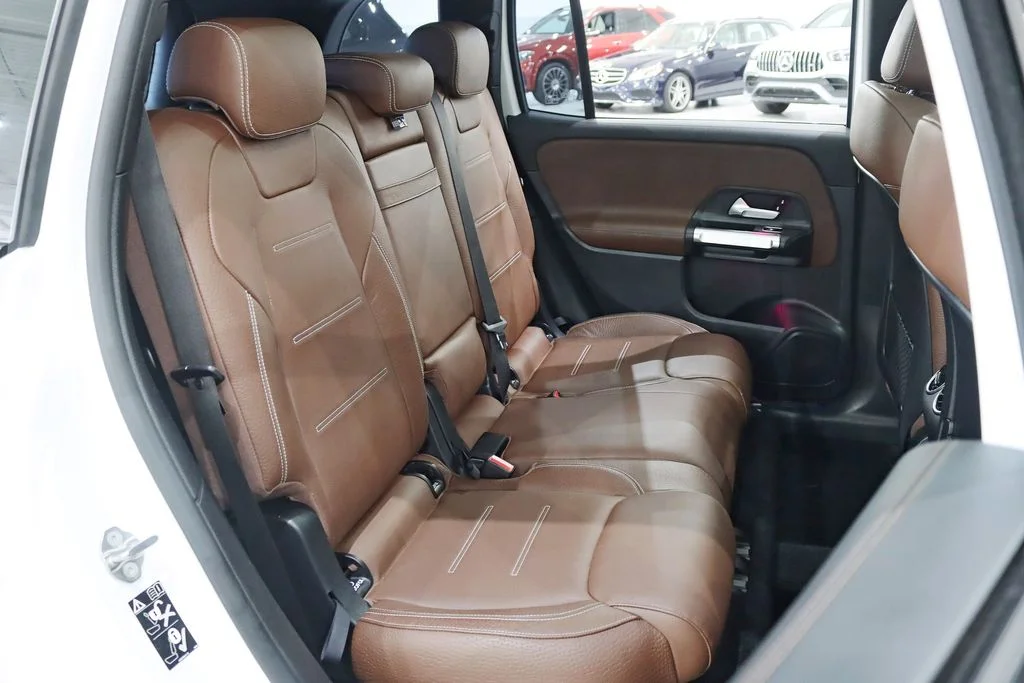 Used 2022  Mercedes-Benz GLB 35 AMG® image 28