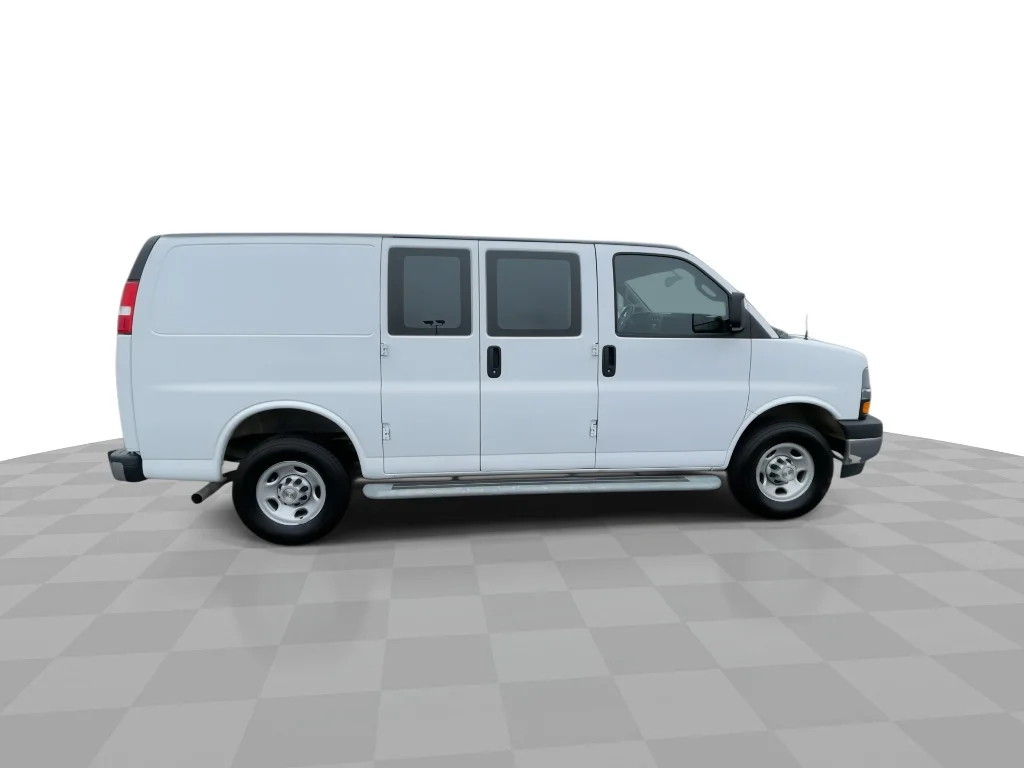 Used 2024 Summit White Chevrolet 2500 image 2