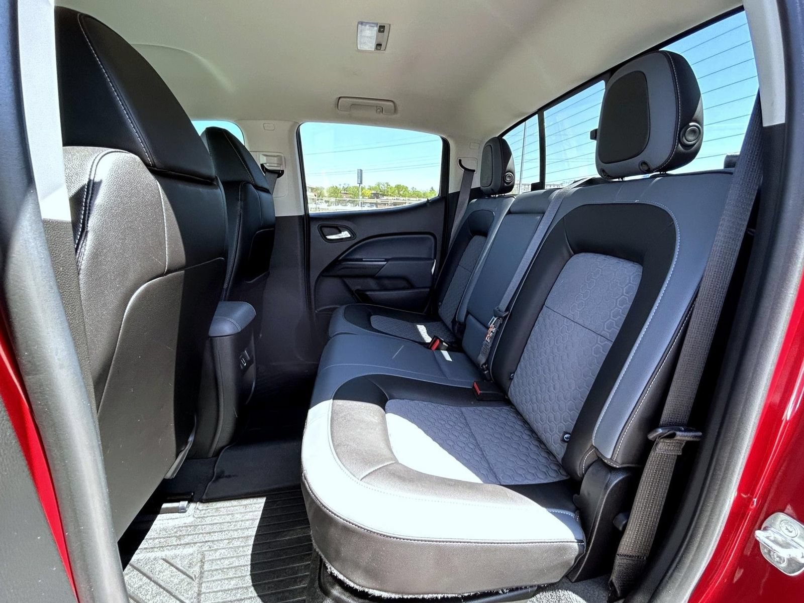 2021 Chevrolet Colorado Z71 - Photo 20