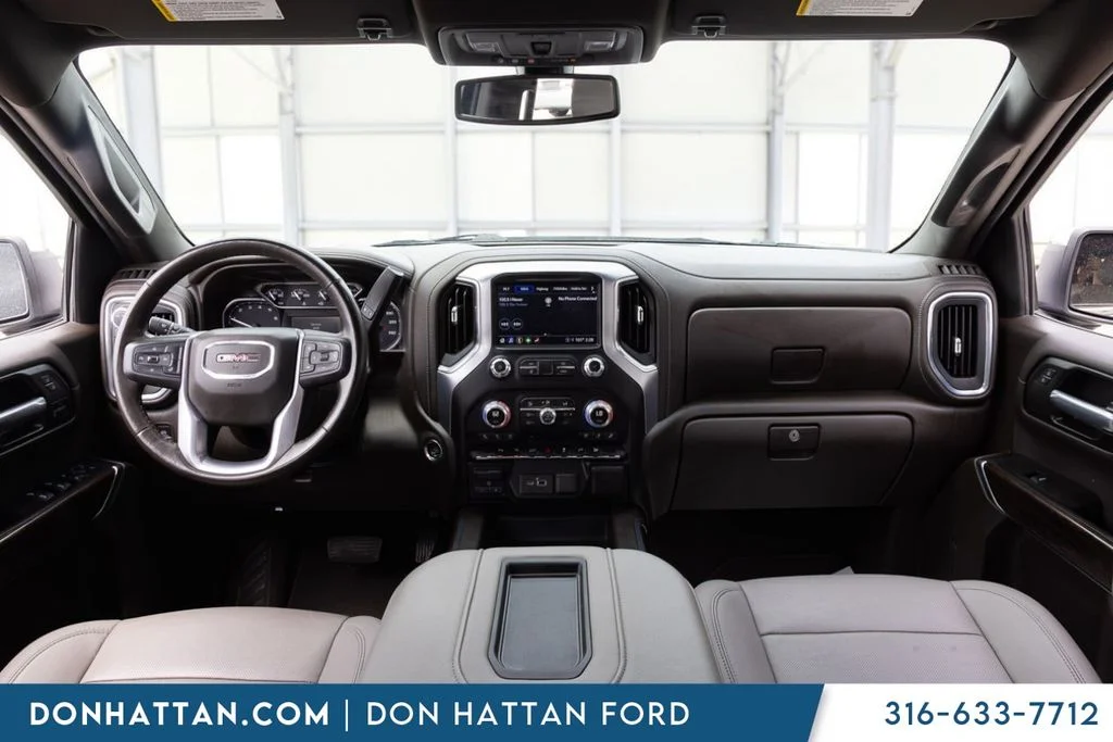 Used 2021 Silver GMC SLT image 4