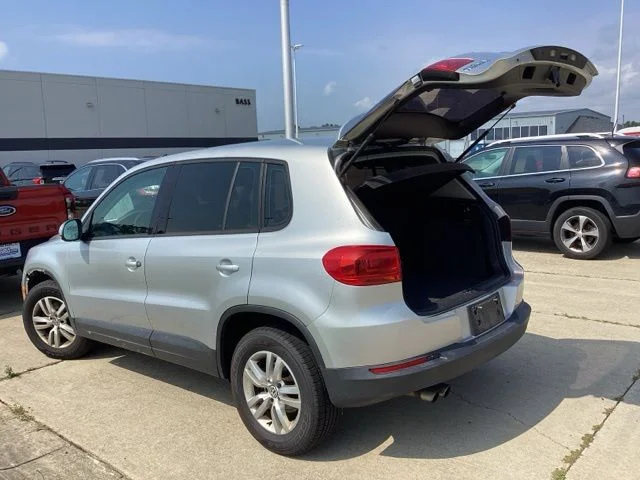 Used 2014 Silver Volkswagen S image 14