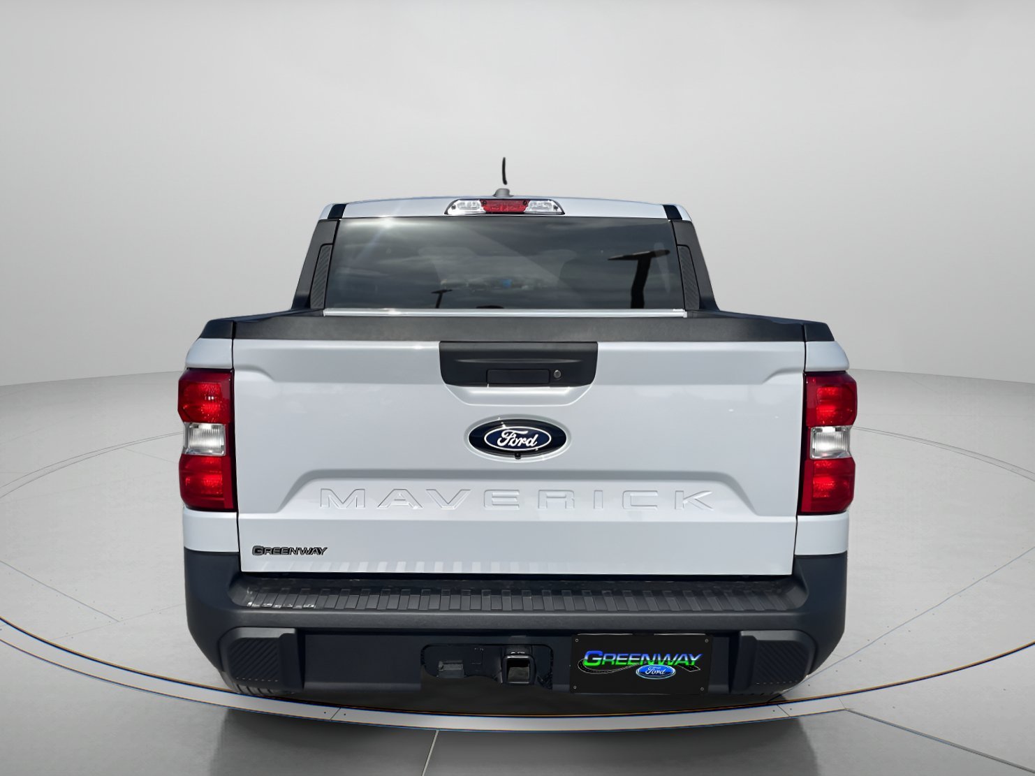 New 2026 Space White Metallic Ford XLT image 4
