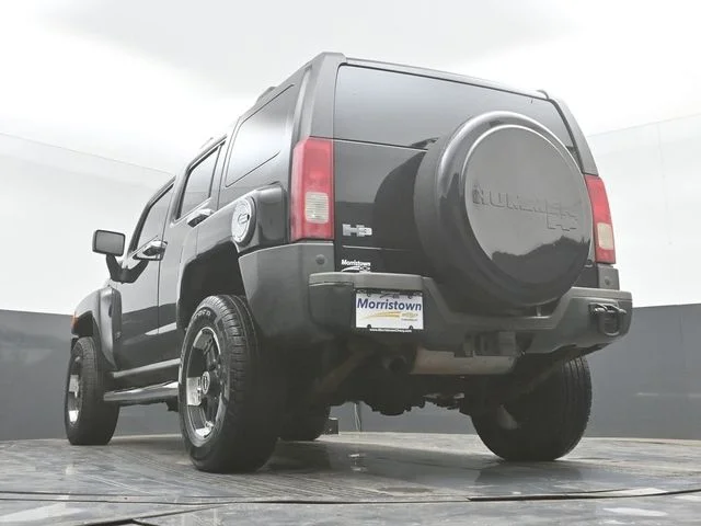 Used 2008 Black Hummer Luxury image 41