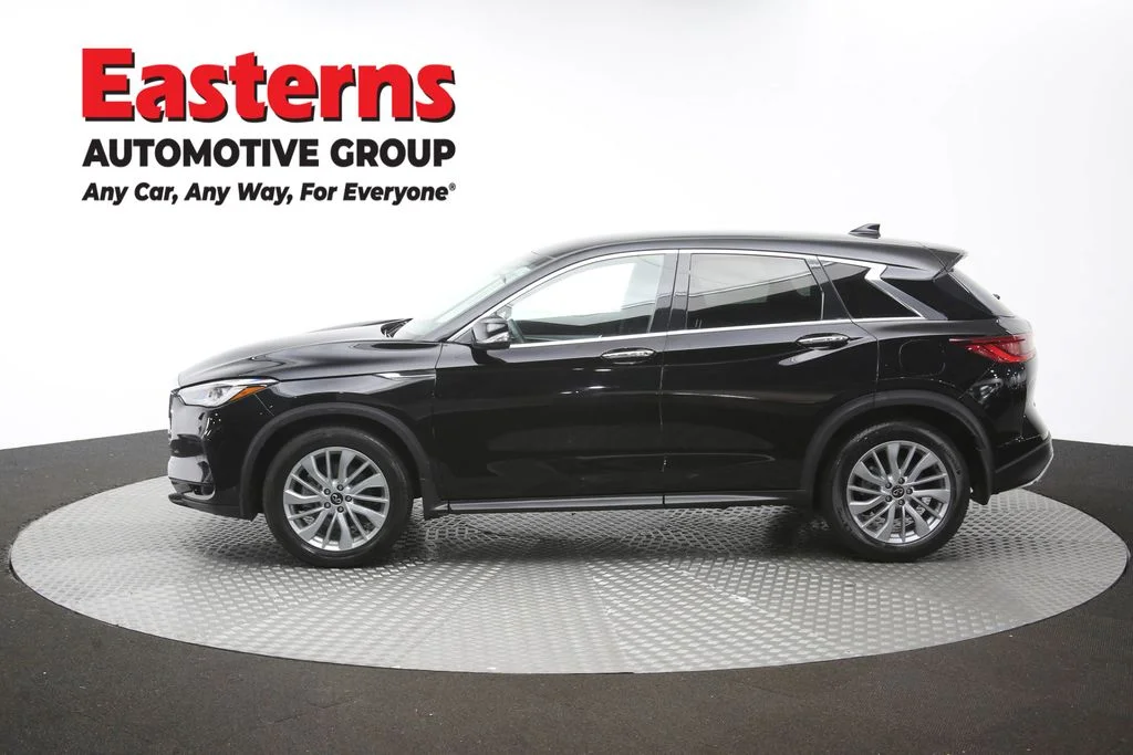 Used 2023 Black INFINITI PURE image 60