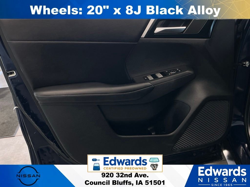 Used 2022 Blue Mitsubishi SE image 24