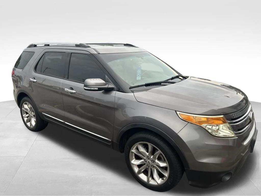 Used 2013 Gray Ford Limited image 9