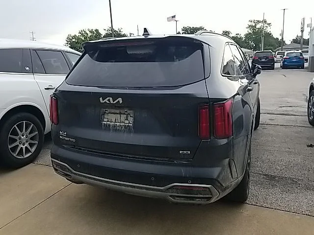 Certified Used 2023 Gray Kia SX image 21