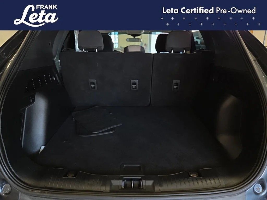 Certified Used 2022 Blue Ford SE image 24