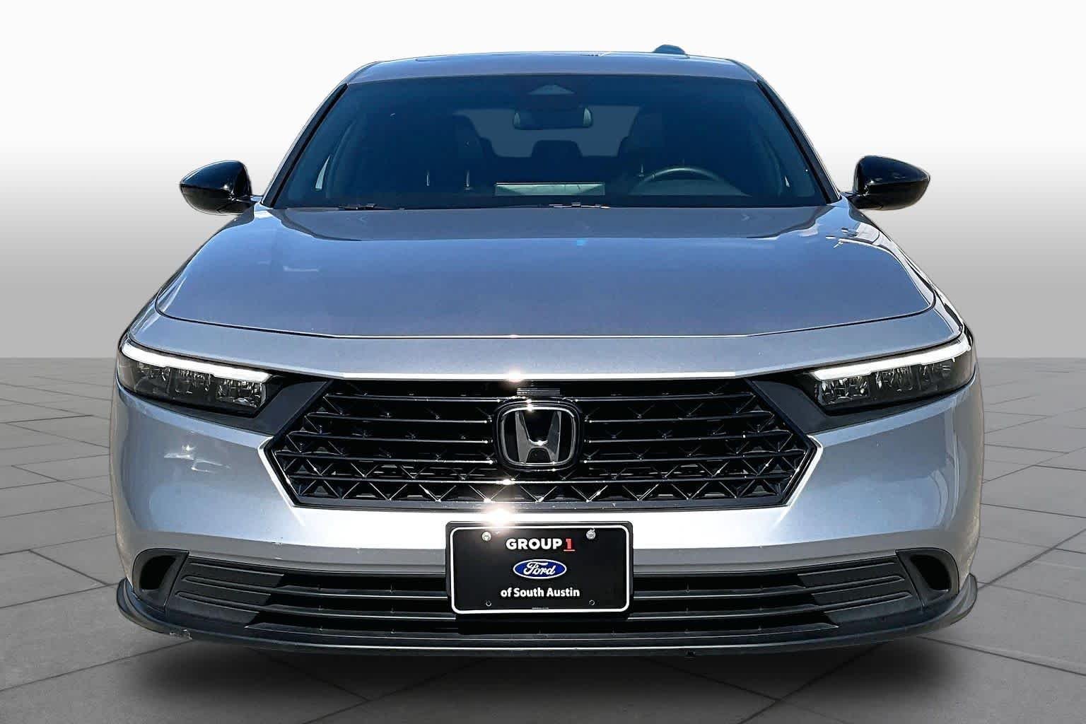 Used 2023 Lunar Silver Metallic Honda Sport image 4