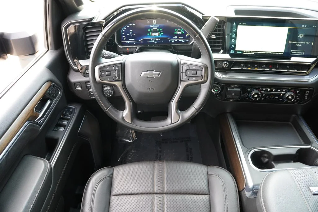 Used 2024 Black Chevrolet High Country image 23