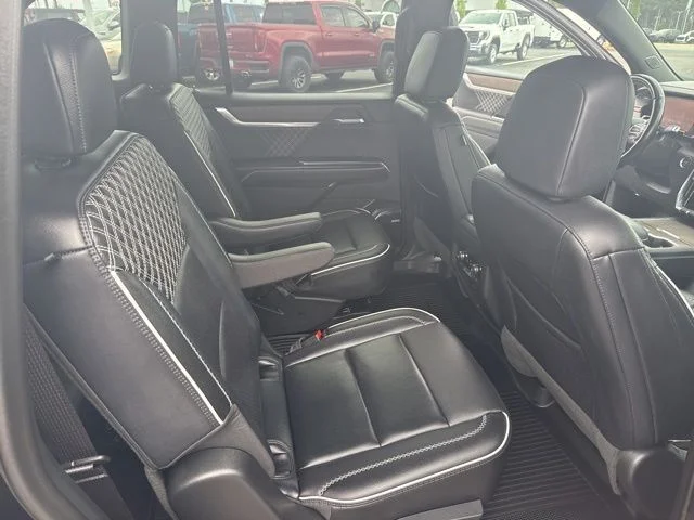 Used 2025 Black GMC Denali image 31