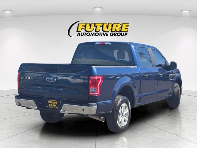 Used 2017 Blue Ford XL image 4