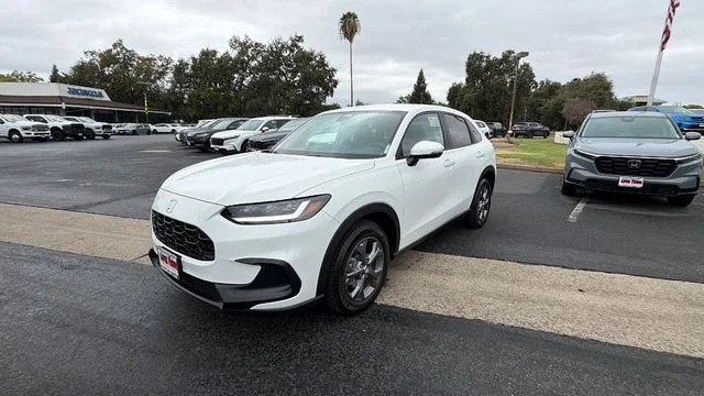 New 2027 Platinum White Pearl Honda LX image 1