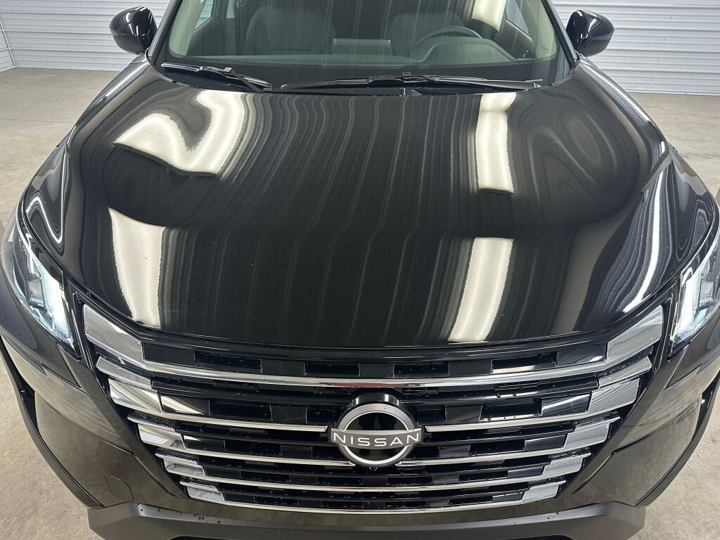 Used 2026 Super Black Nissan SV image 40