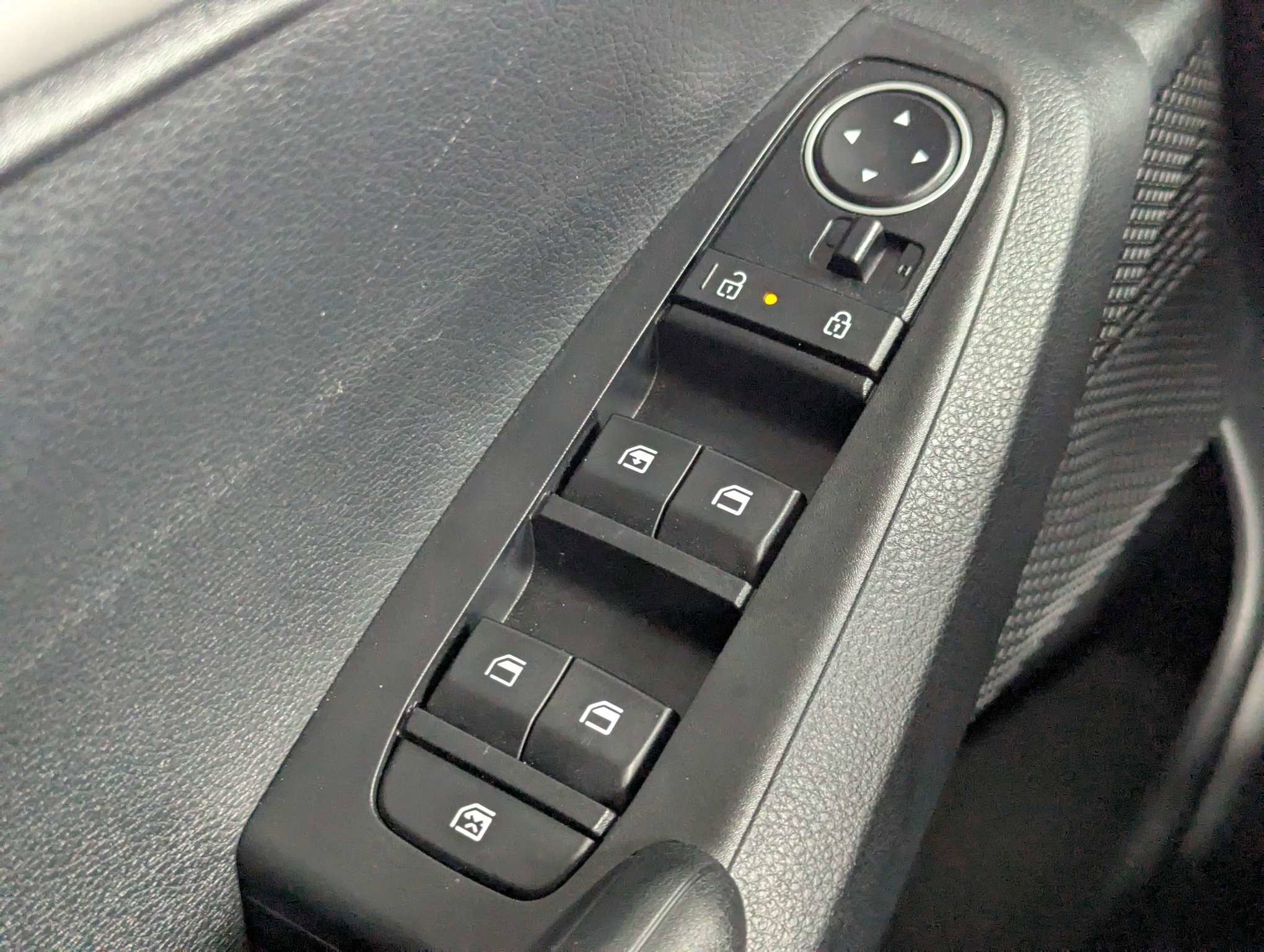 Used 2026 Black Kia LX image 21
