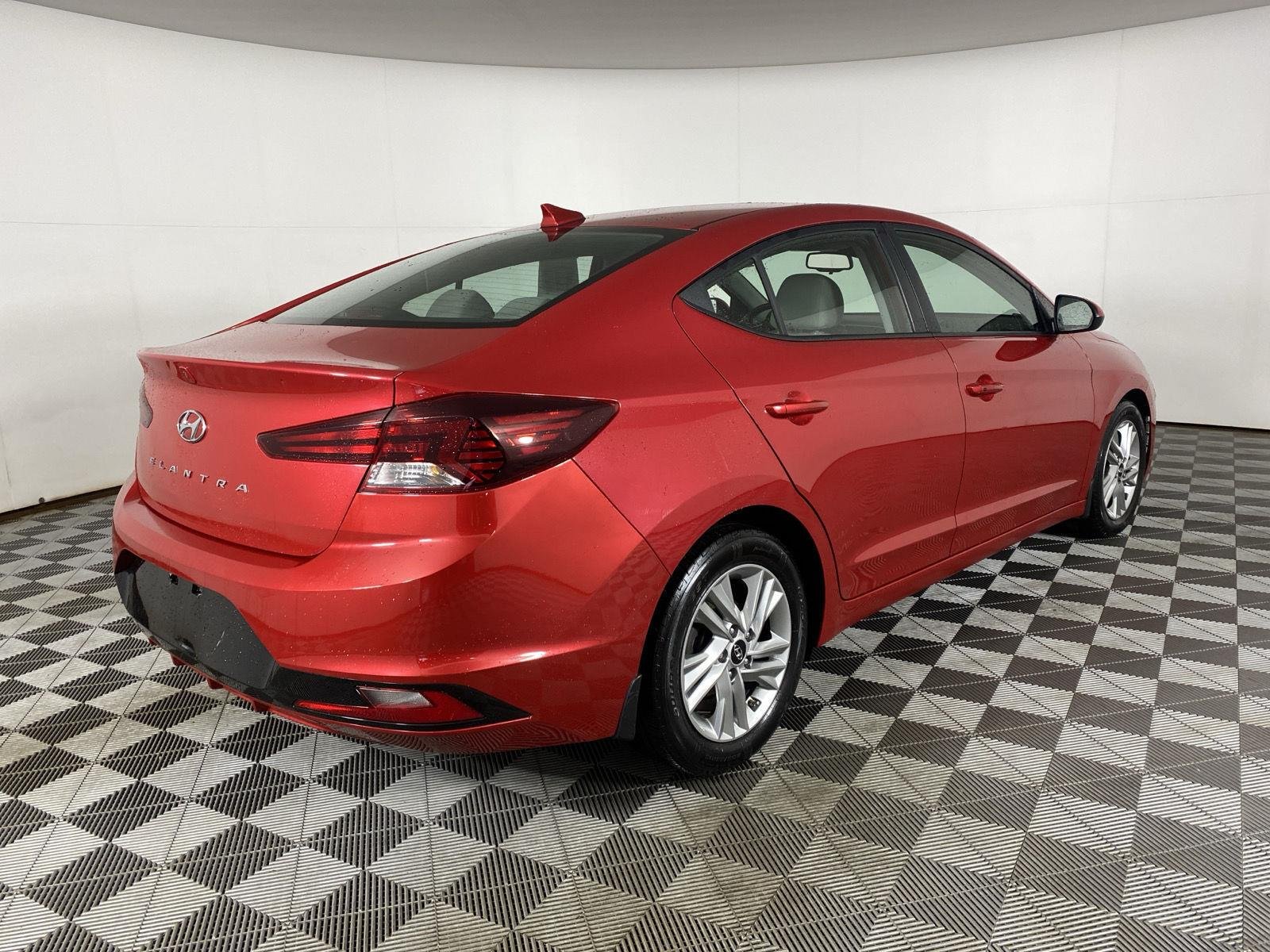 Used 2020 Calypso Red Hyundai Value Edition image 7