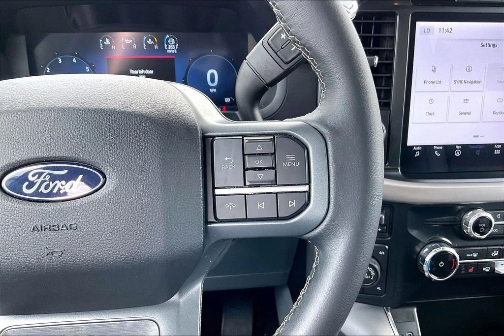 Used 2024 Gray Ford XLT image 11