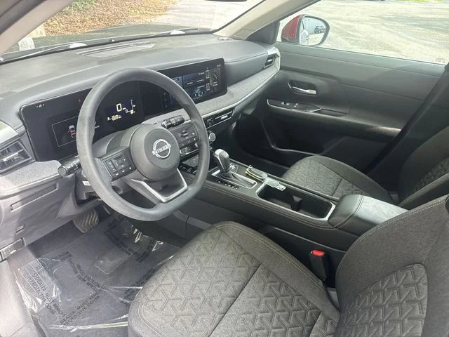 Used 2025 Gray Nissan SV image 15