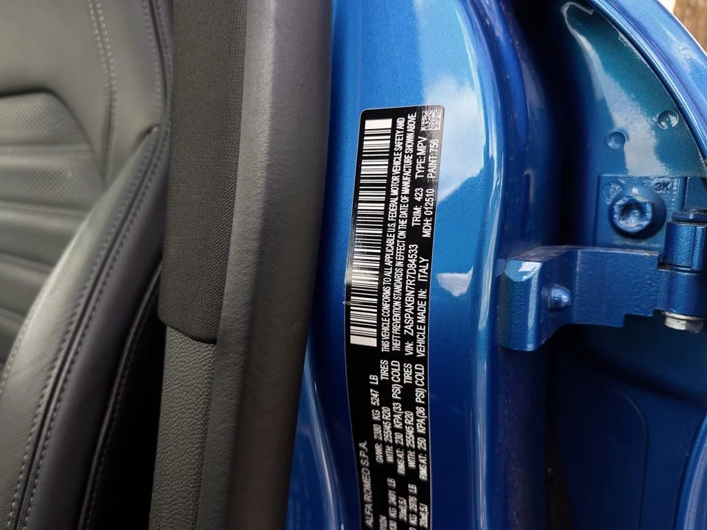 Used 2024 Blue Alfa Romeo Veloce image 27