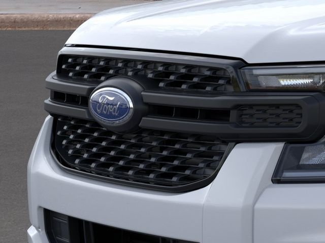 New 2025 Oxford White Ford XL image 17
