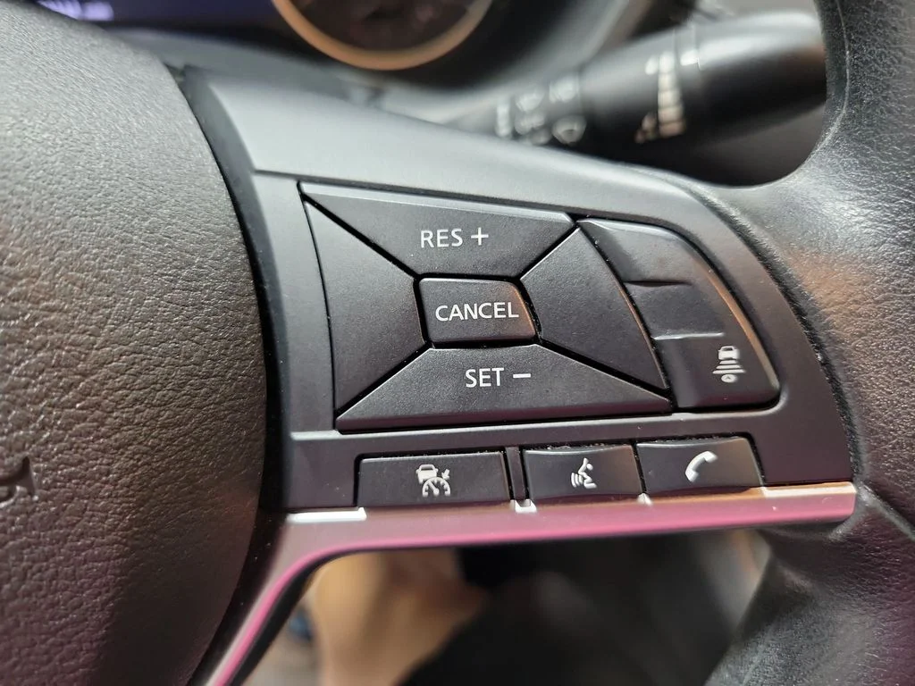 Used 2025 White Nissan SV image 34