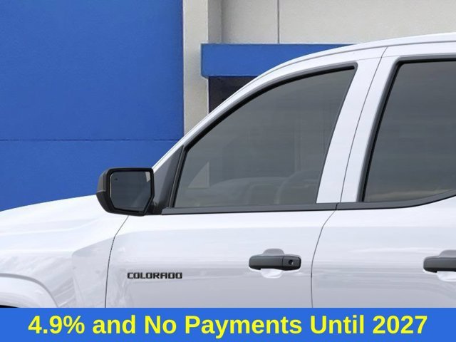 New 2026 Summit White Chevrolet WT image 14