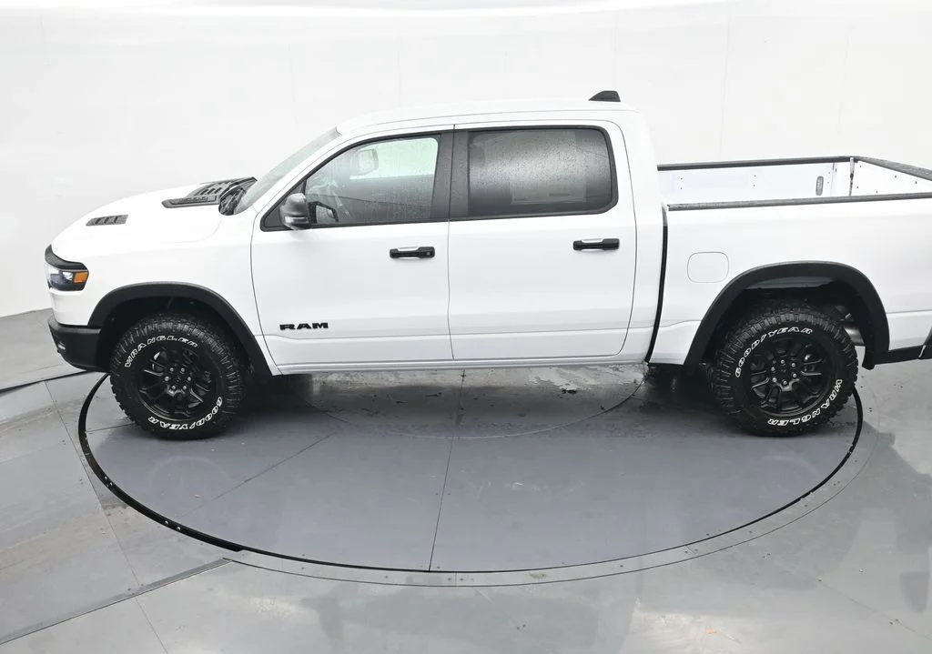 2026 RAM 1500 Rebel - Photo 30