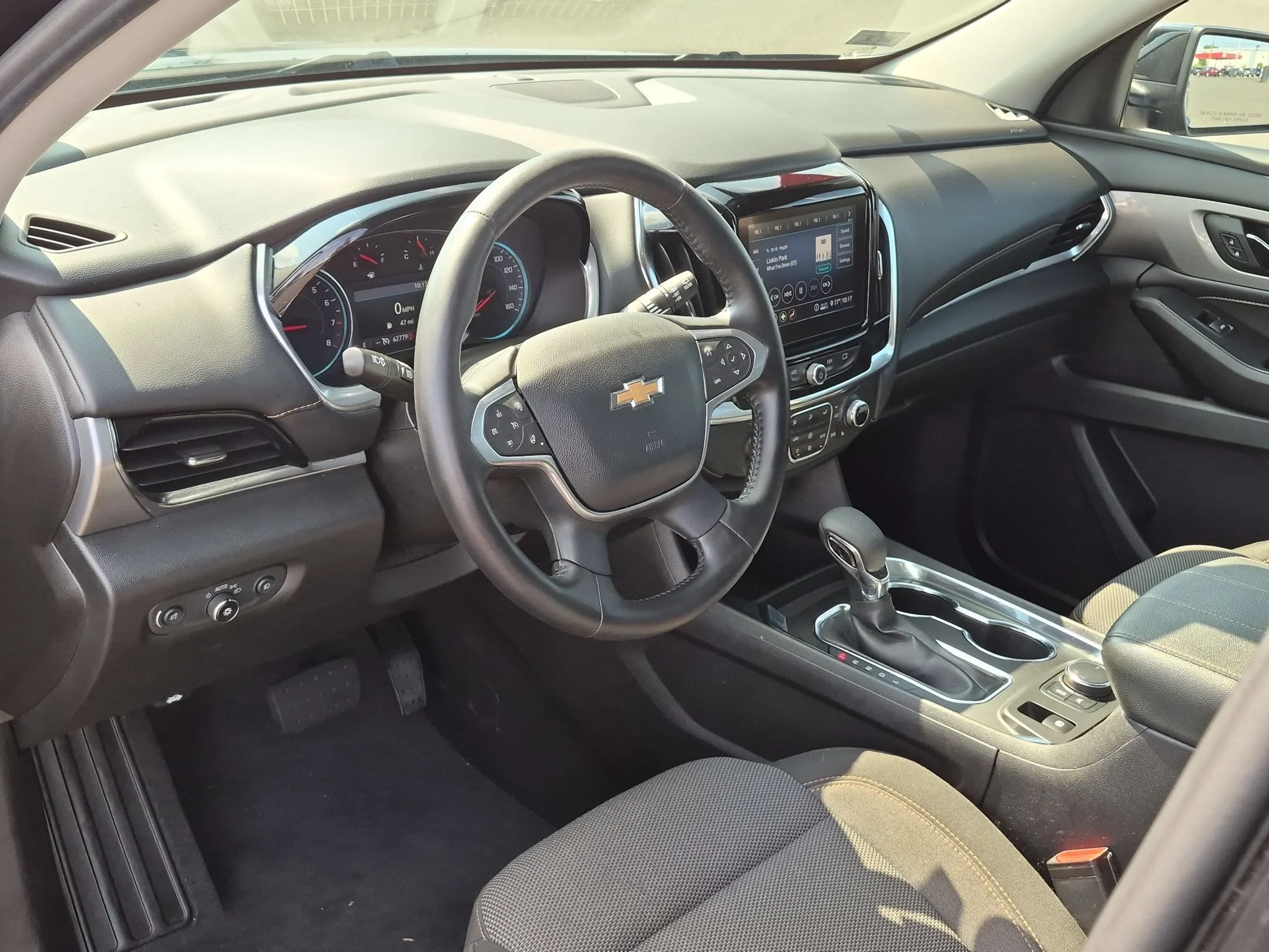 Used 2021 Mosaic Black Metallic Chevrolet LT Cloth image 9