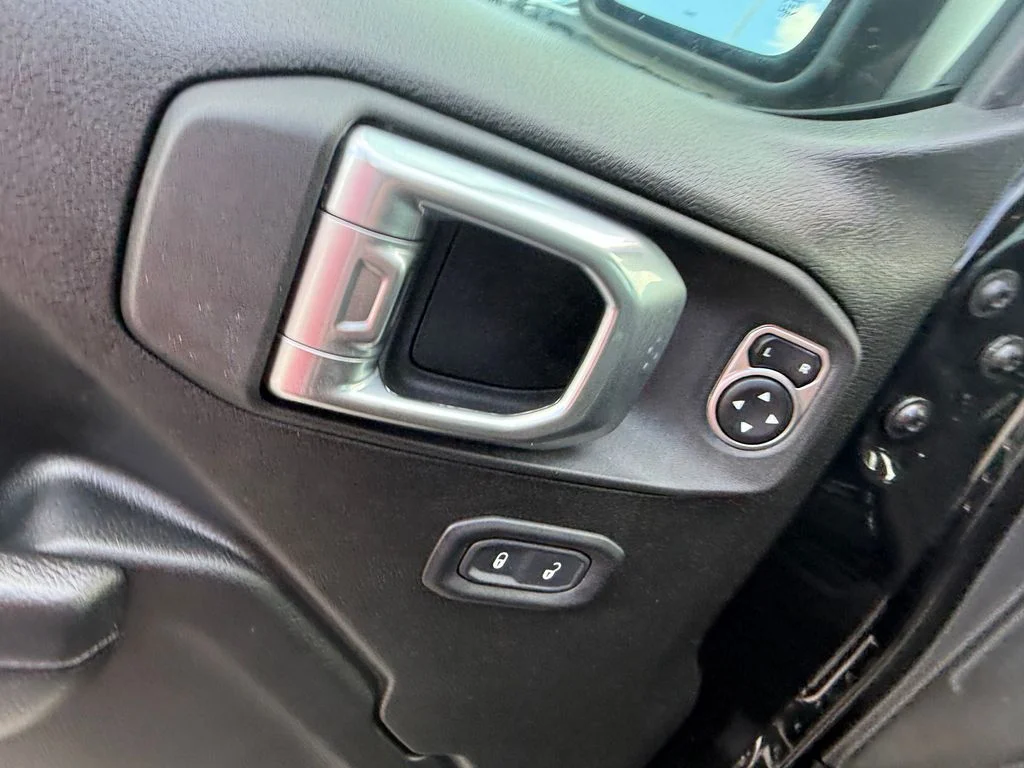 Used 2022 Black Jeep Sport image 6