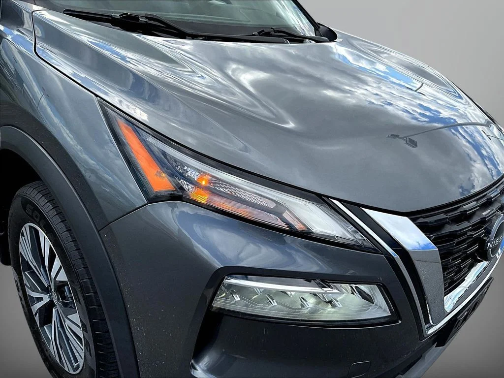 Used 2023 Gun Metallic Nissan SV image 31