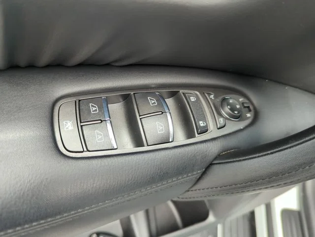 Used 2023 White Nissan SV image 30