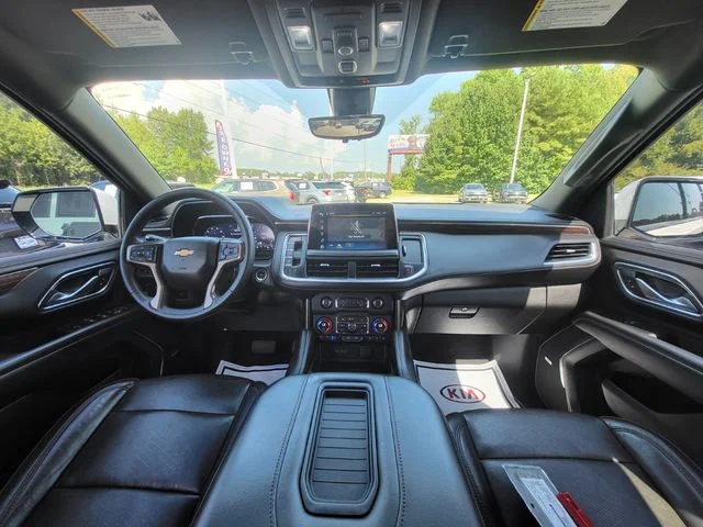 Used 2022 Beige Chevrolet High Country image 15