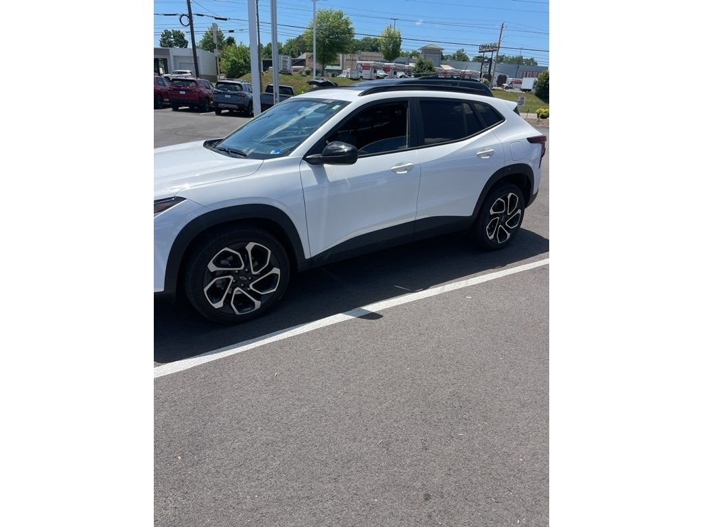 2024 Chevrolet Trax 2RS's photo