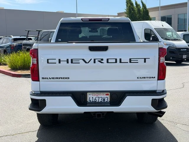 Used 2023 White Chevrolet Custom image 13